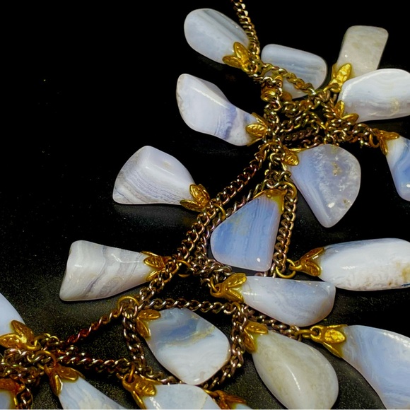 Vintage 1940s Blue Lace Agate Bib Necklace - Picture 3 of 6